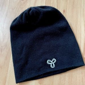 TNA beanie hat